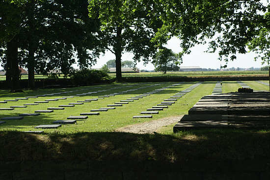Langemark, Deustcher Soldatenfriedhof