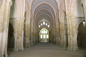 Fontenay, Klosterkirche, Innenraum