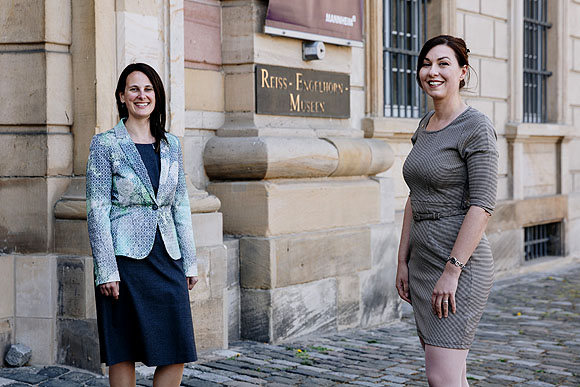 Dr. Viola Skiba und Dr. Sarah Nelly Friedland, die beiden neuen Direktorinnen der REM. © rem, Foto: Maria Schumann