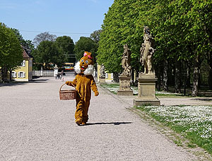 Der Osterhase im Bruchsaler Schlossgarten